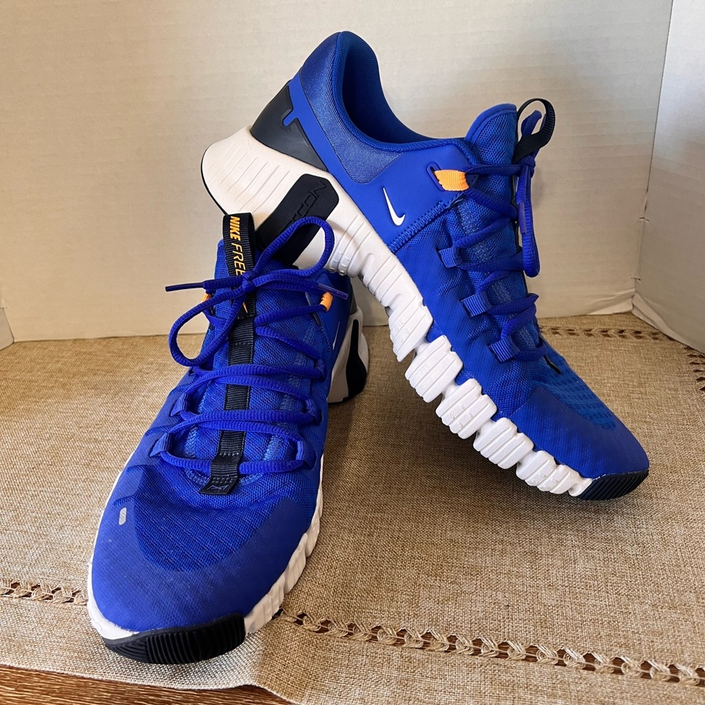 Nike Men's Blue Metcon Running Shoes